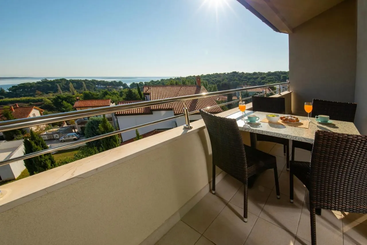 Apartments Oliva Premantura