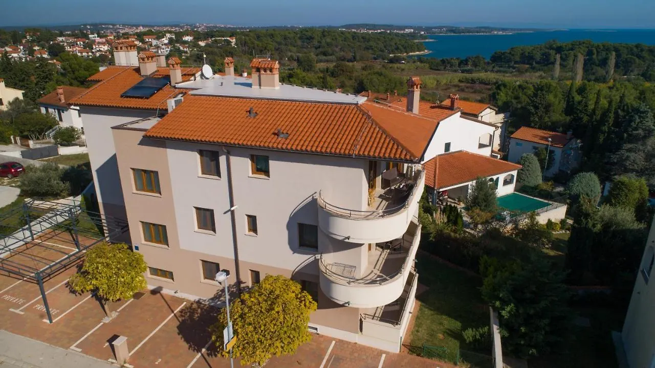 Apartments Oliva Premantura