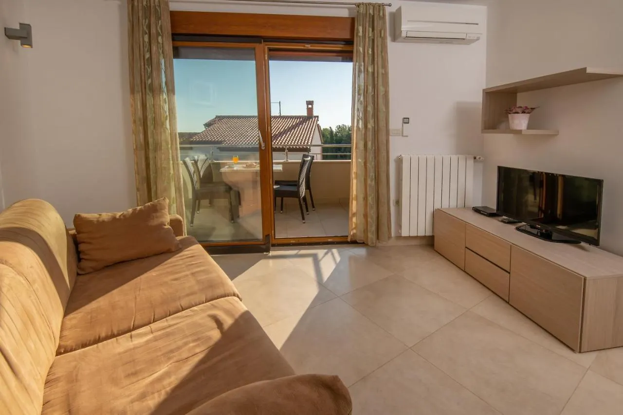 Apartments Oliva Premantura Kroatien